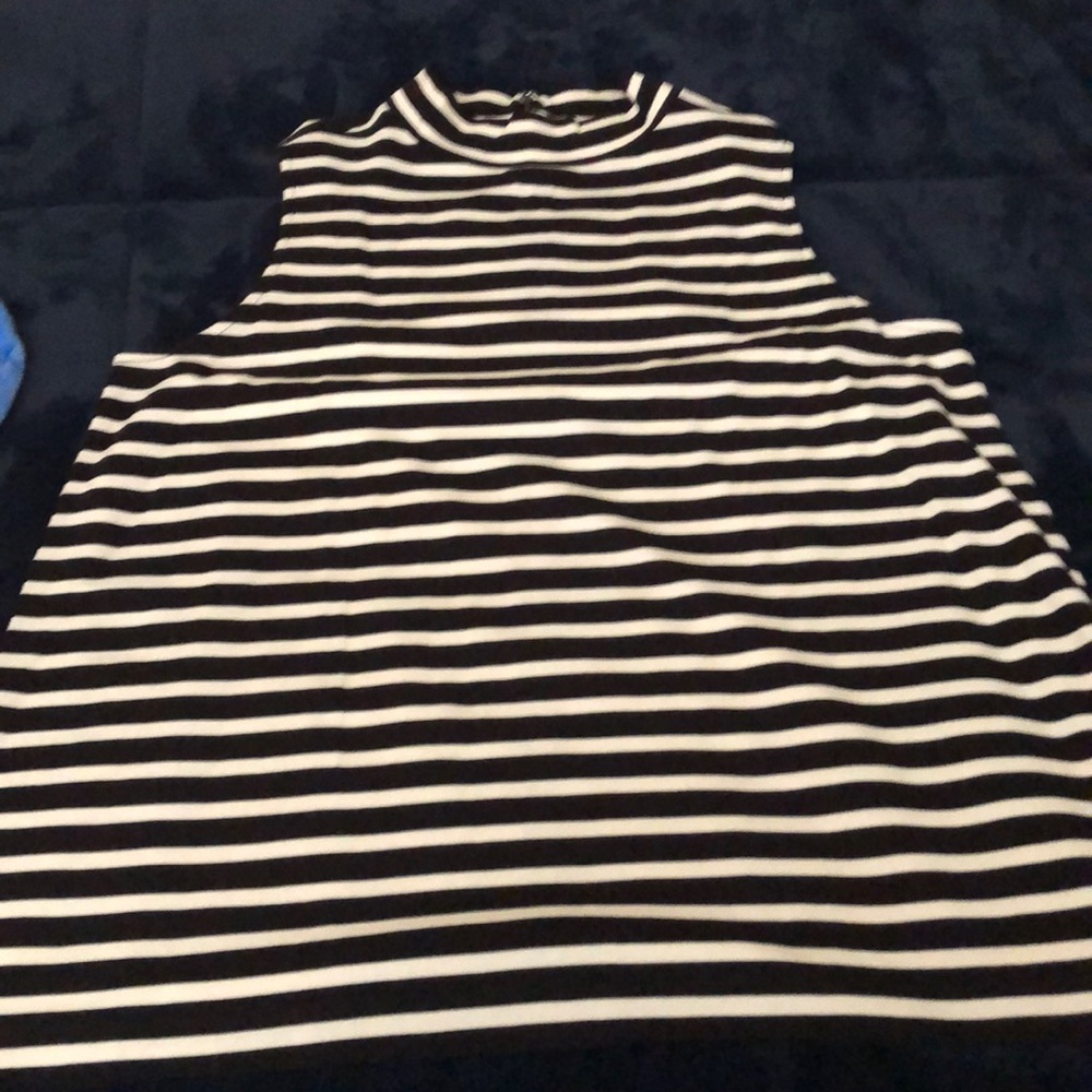 Mock turtleneck sleeveless tunic